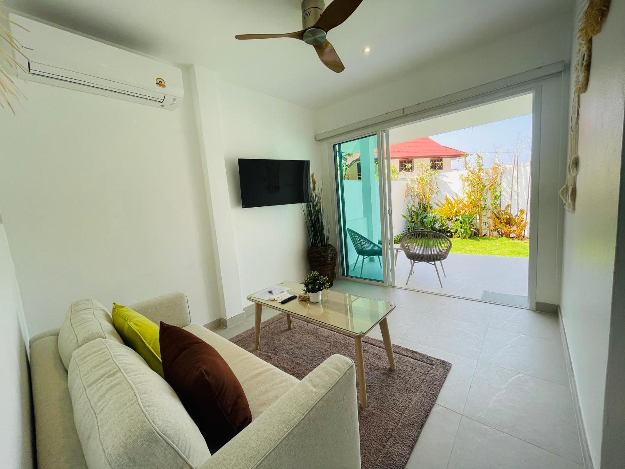 Baan Saint-Tropez Seaview Villas Kata Beach 외부 사진