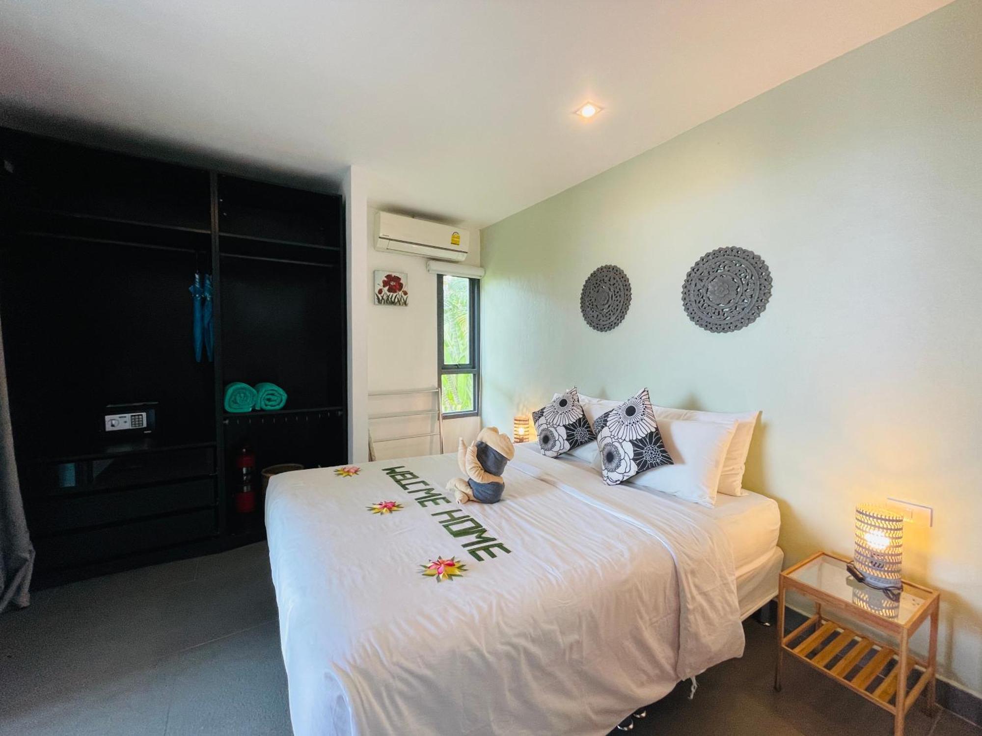Baan Saint-Tropez Seaview Villas Kata Beach 외부 사진